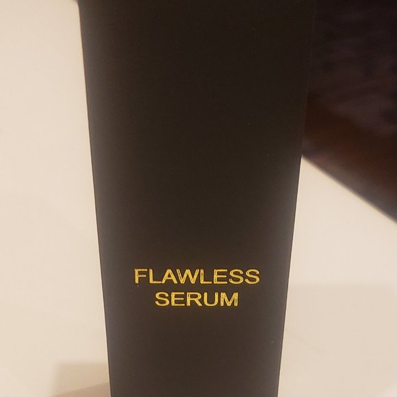 EPIONE SKIN CARE BEVERLY HILLS Flawless Serum 30ML $125 - Picture 5 of 8